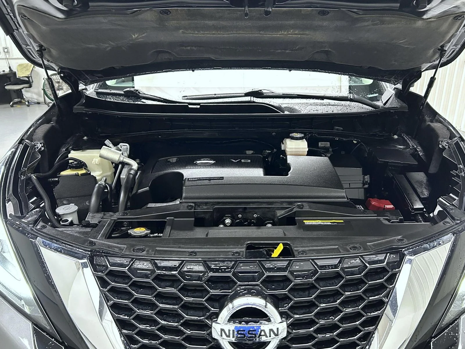Used 2022 Gray Nissan SL image 24