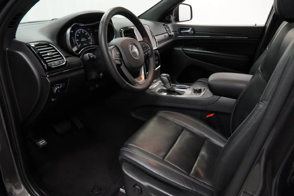 Certified Used 2021 Gray Jeep Limited image 19