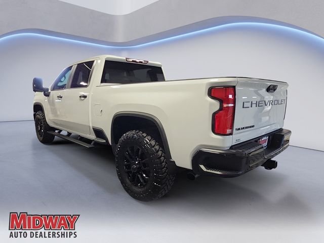 Used 2026 White Chevrolet LT image 3