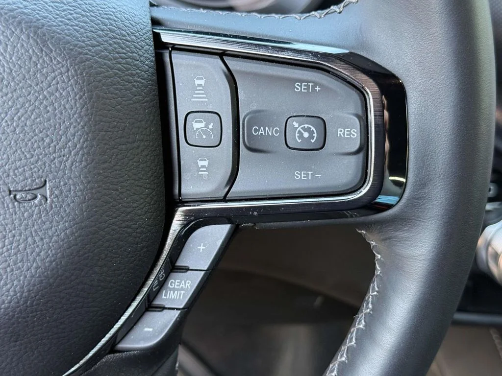2024 RAM Ram 1500 Pickup Limited - Photo 29