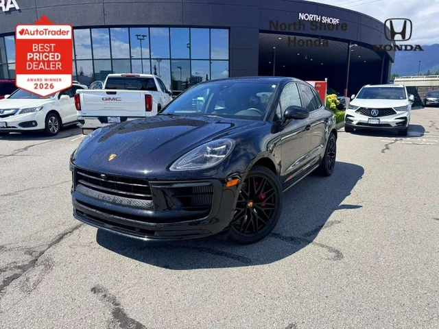 2023 Porsche Macan GTS GTS   Dilawri Certified   Local BC   Clean Tit