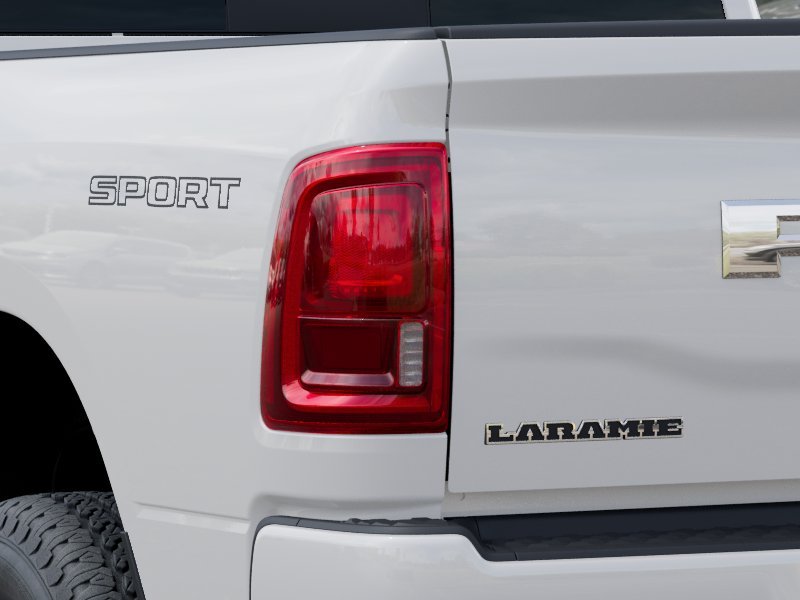 2026 RAM 3500 Laramie - Photo 28