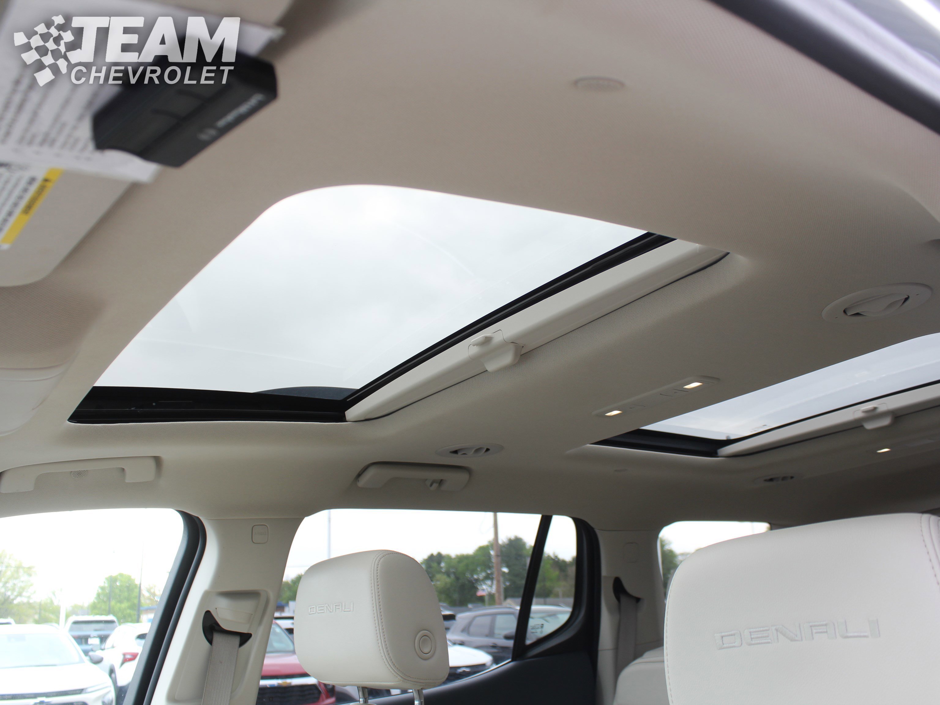 2023 GMC Acadia Denali - Photo 12