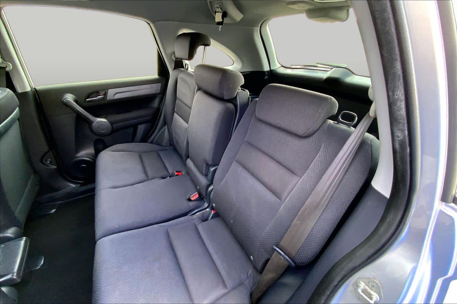 Used 2009 Alabaster Silver Metallic Honda LX image 19