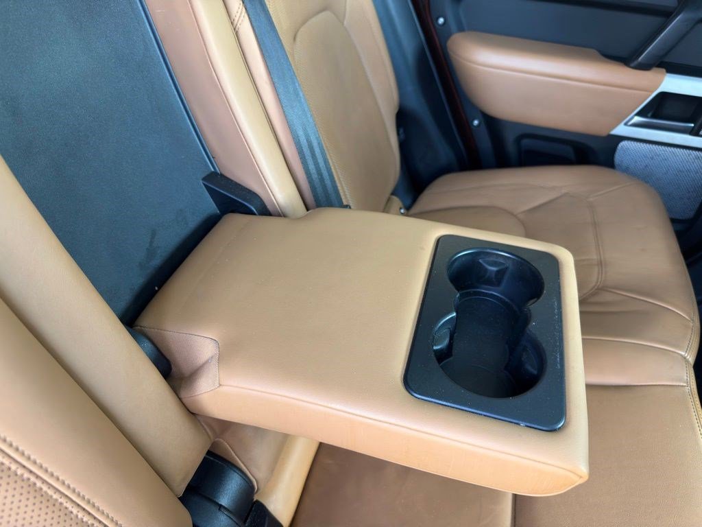 2023 Land Rover Defender SE - Photo 35