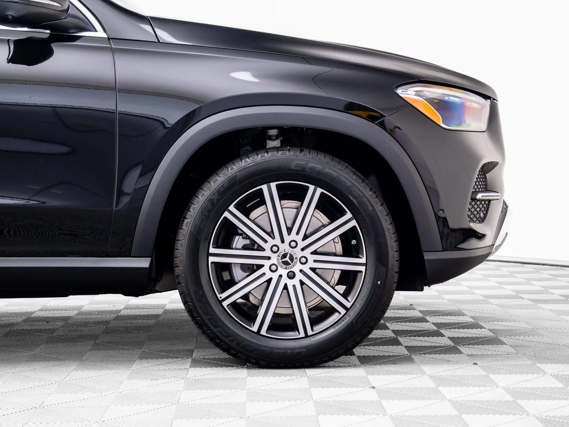 Used 2026 Black Mercedes-Benz GLE 350 image 32