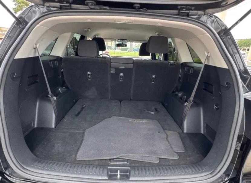 Used 2020 Black Kia LX image 10