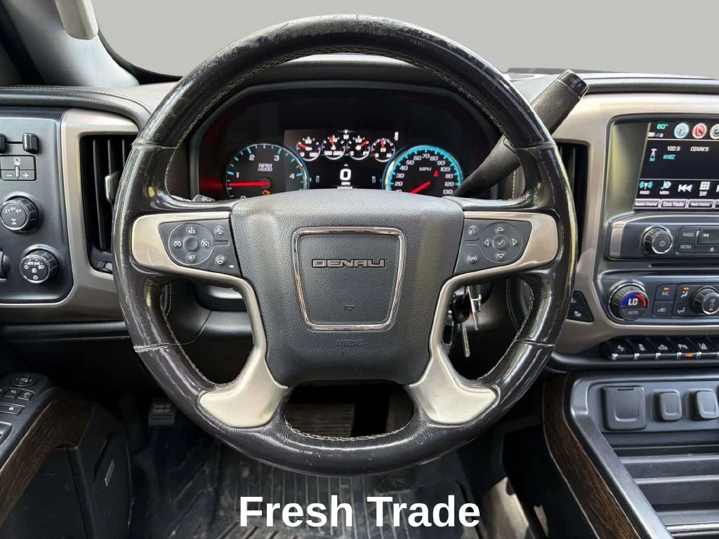 Used 2018 Red Quartz Tintcoat GMC Denali image 12