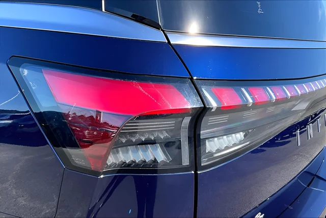 Used 2025 Blue INFINITI SENSORY image 20