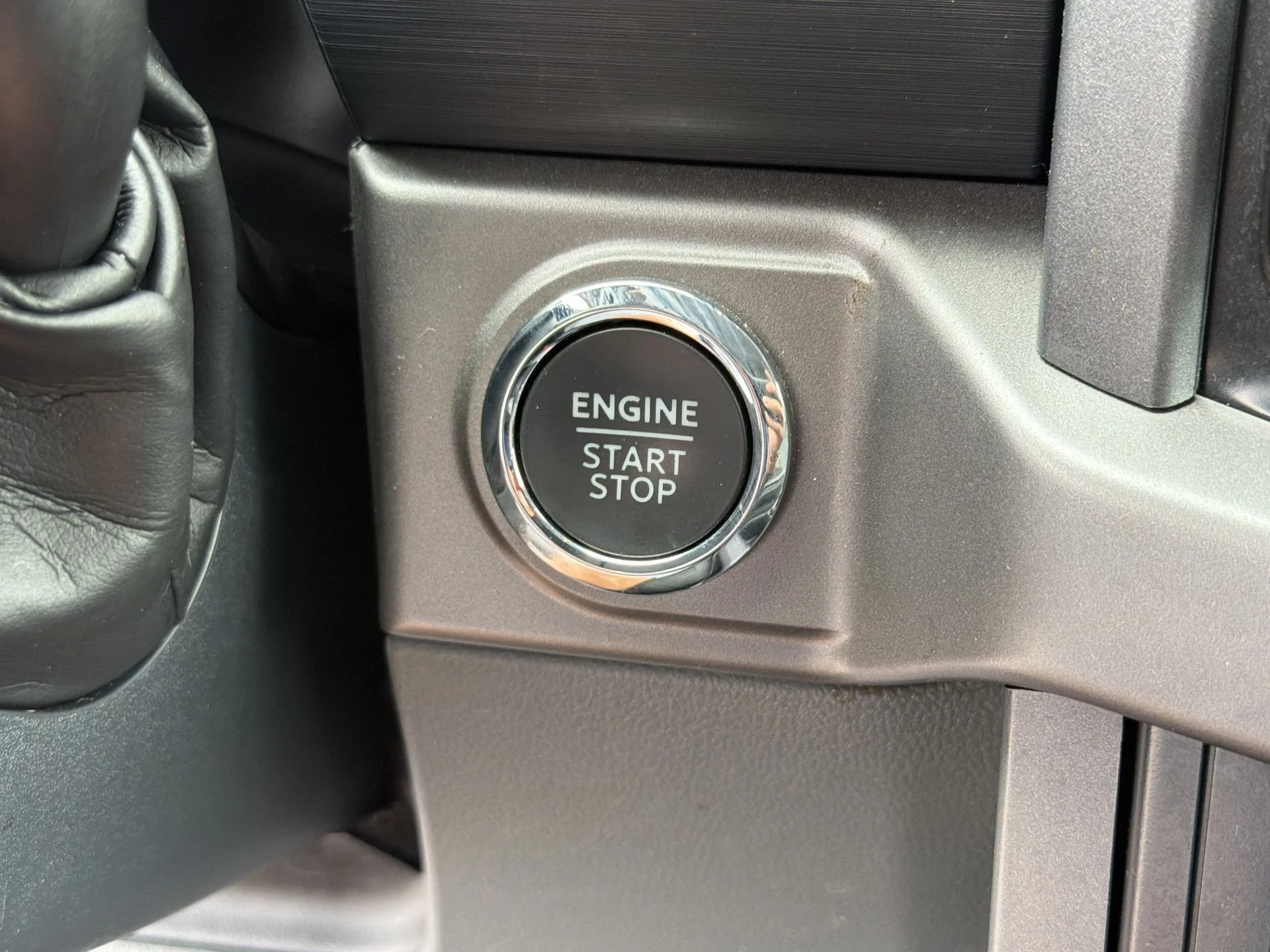 Used 2024 Red Metallic Ford XLT image 10