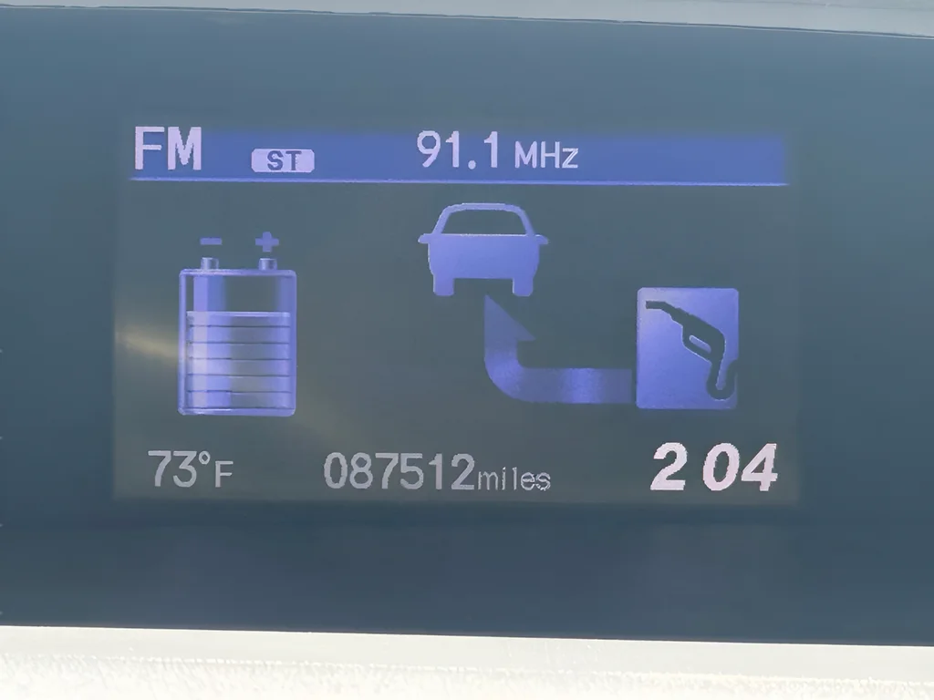 Used 2015 Modern Steel Metallic Honda Hybrid image 24