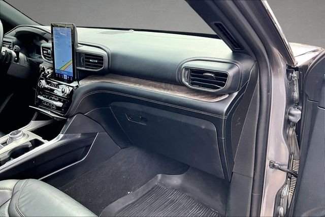 Used 2021 Gray Ford Platinum image 13