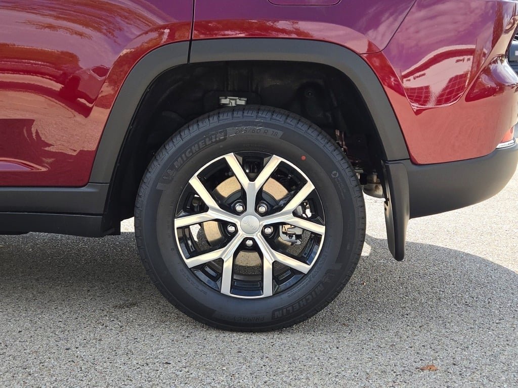 New 2025 Velvet Red Pearl-Coat Exterior Paint Jeep Limited image 16