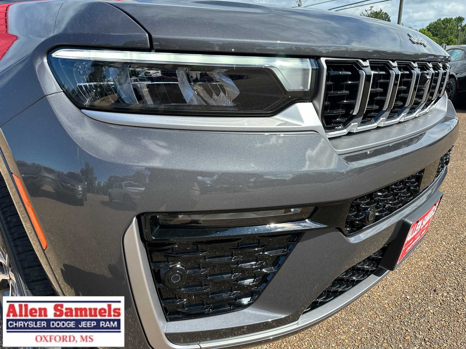 New 2026 Baltic Gray Metallic Clear-Coat Exterior Paint Jeep Summit image 72