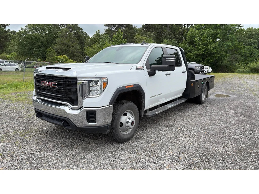 2022 GMC Sierra 4WD Crew Cab Standard Box Pro's photo