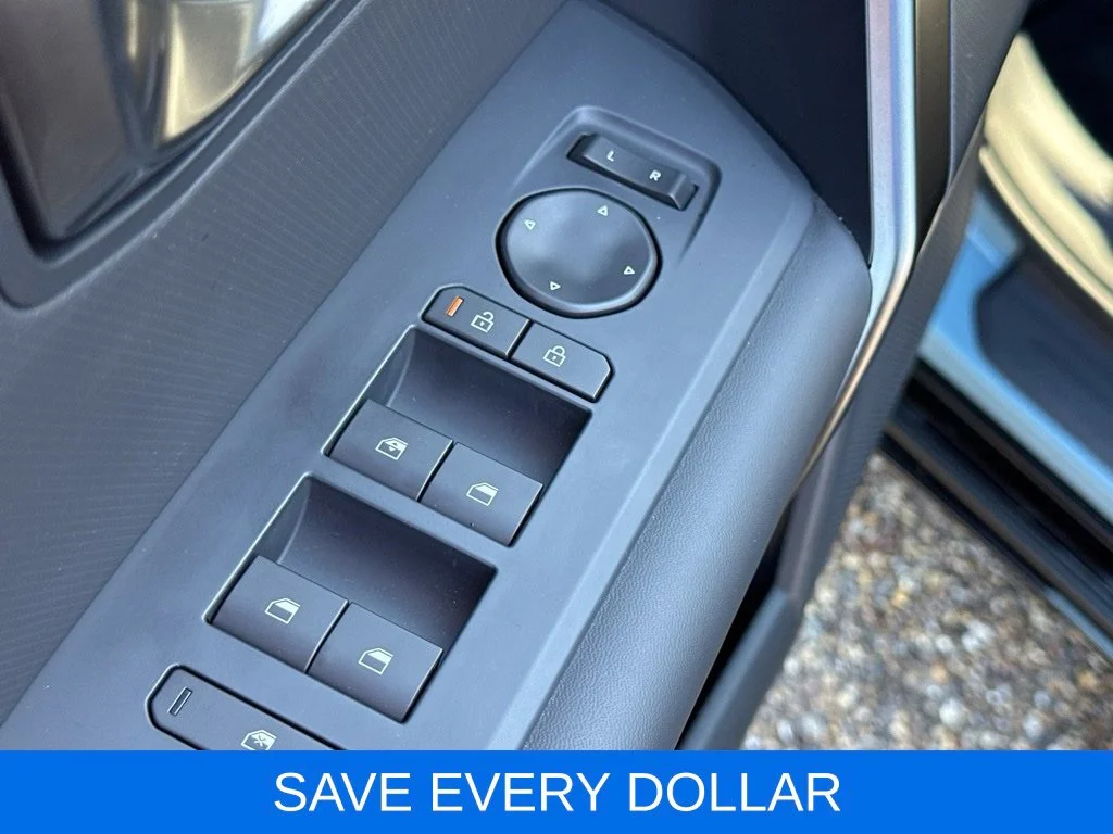 Used 2027 Blue Kia X-Line S image 7