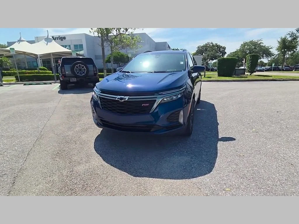 Used 2022 Blue Glow Metallic Chevrolet RS image 49