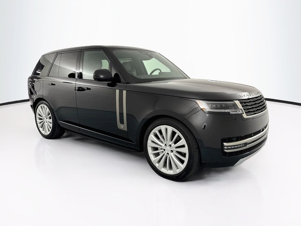 Certified Used 2024 Black Land Rover SE image 3