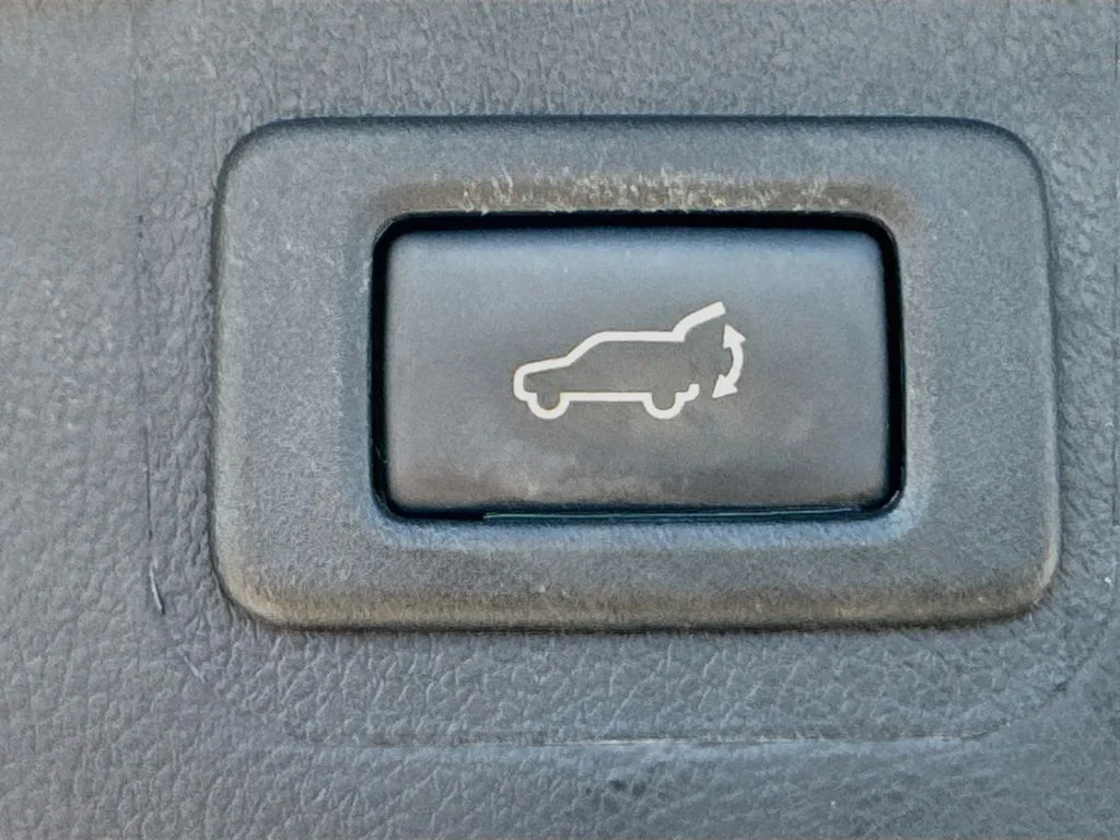 Used 2016 Blue Subaru 3.6R image 33
