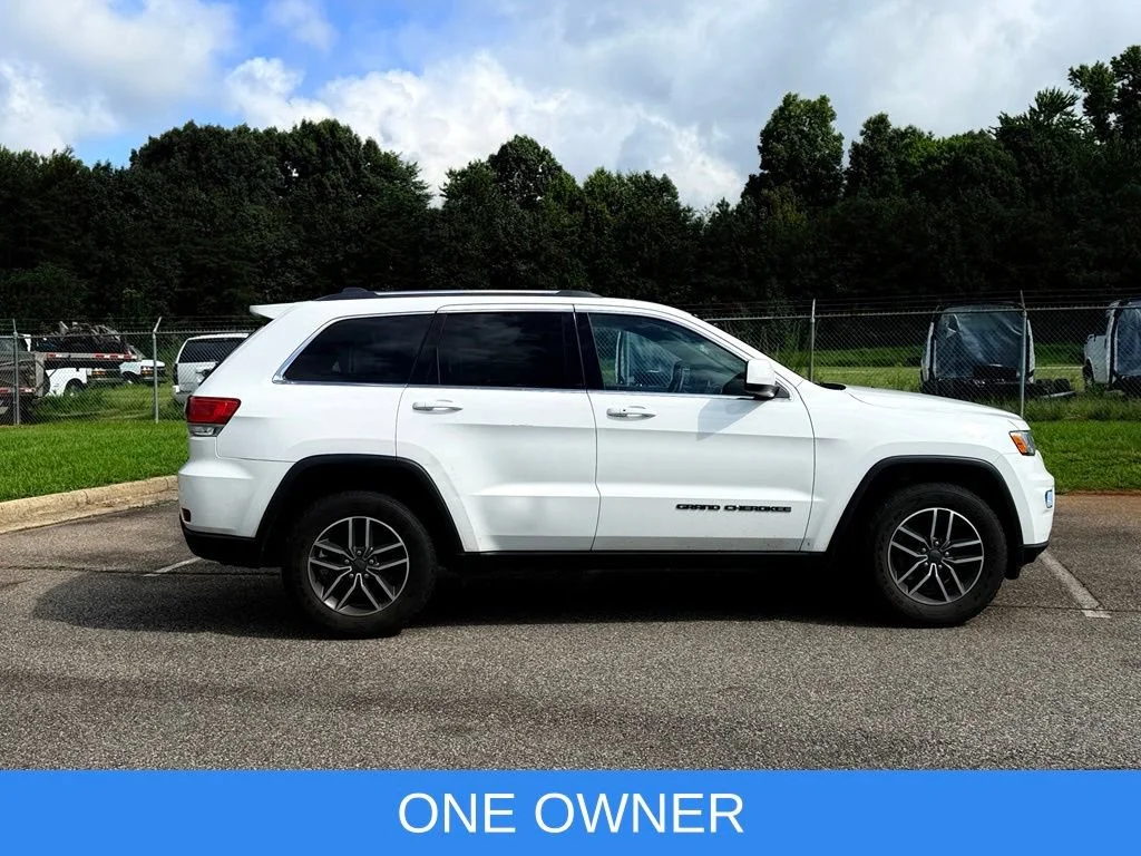 Used 2019 White Jeep Laredo E 4x4 image 2