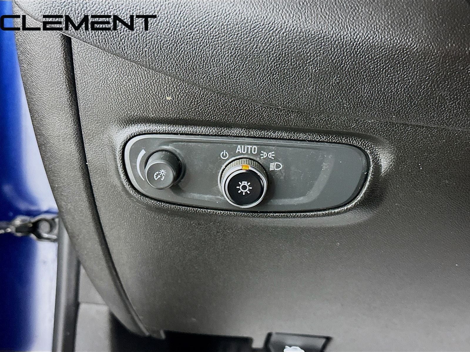 2022 Chevrolet Equinox LS - Photo 13