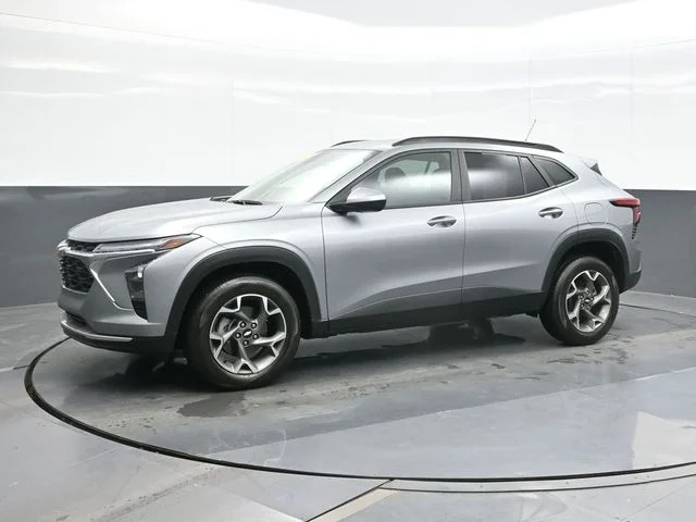 Used 2024 Gray Chevrolet LT image 5