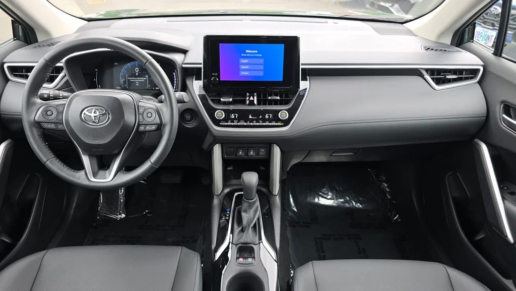 Used 2025 Cypress Toyota XLE image 18