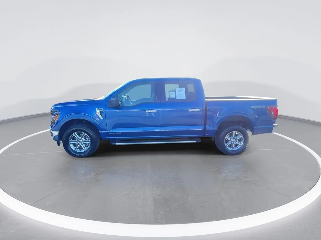 Used 2024 Blue Ford XLT image 5