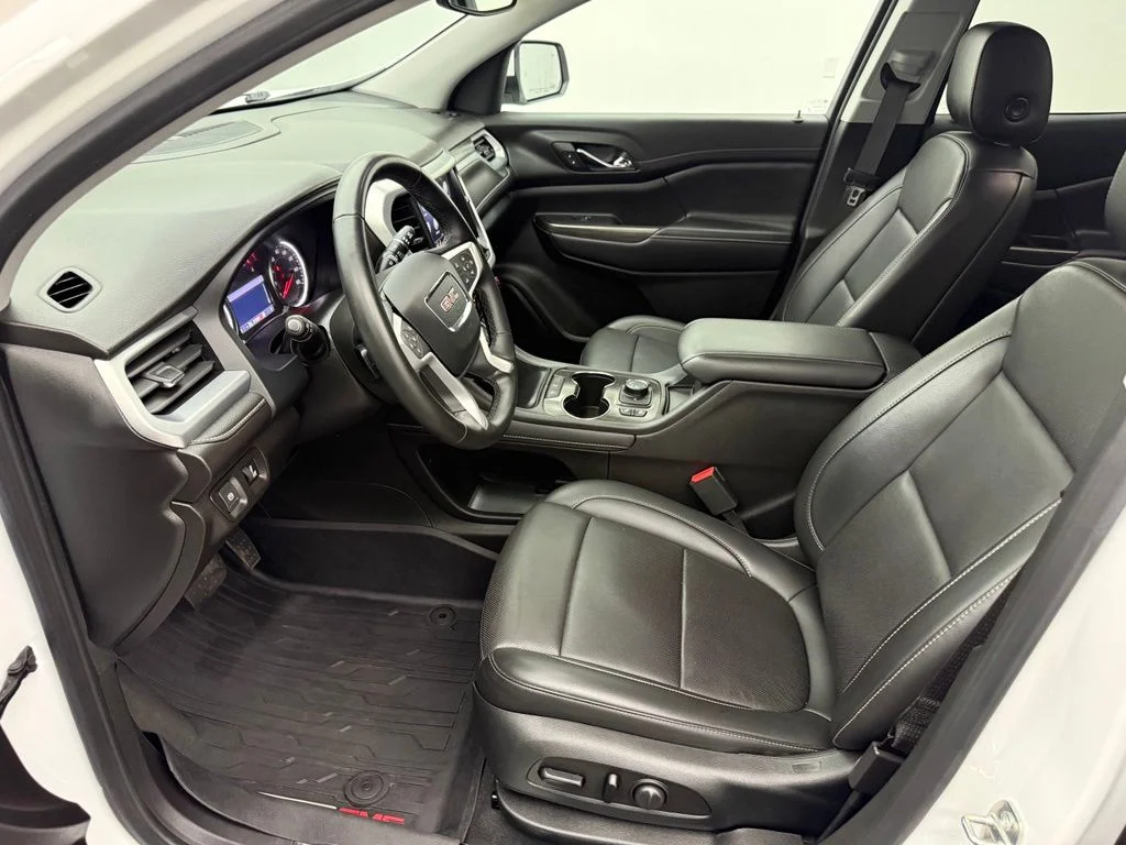 Used 2023 White GMC SLT image 23