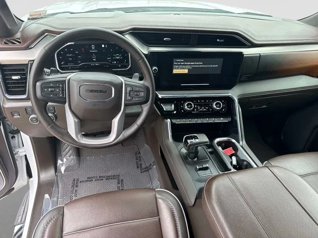 Used 2023 White GMC Denali image 18