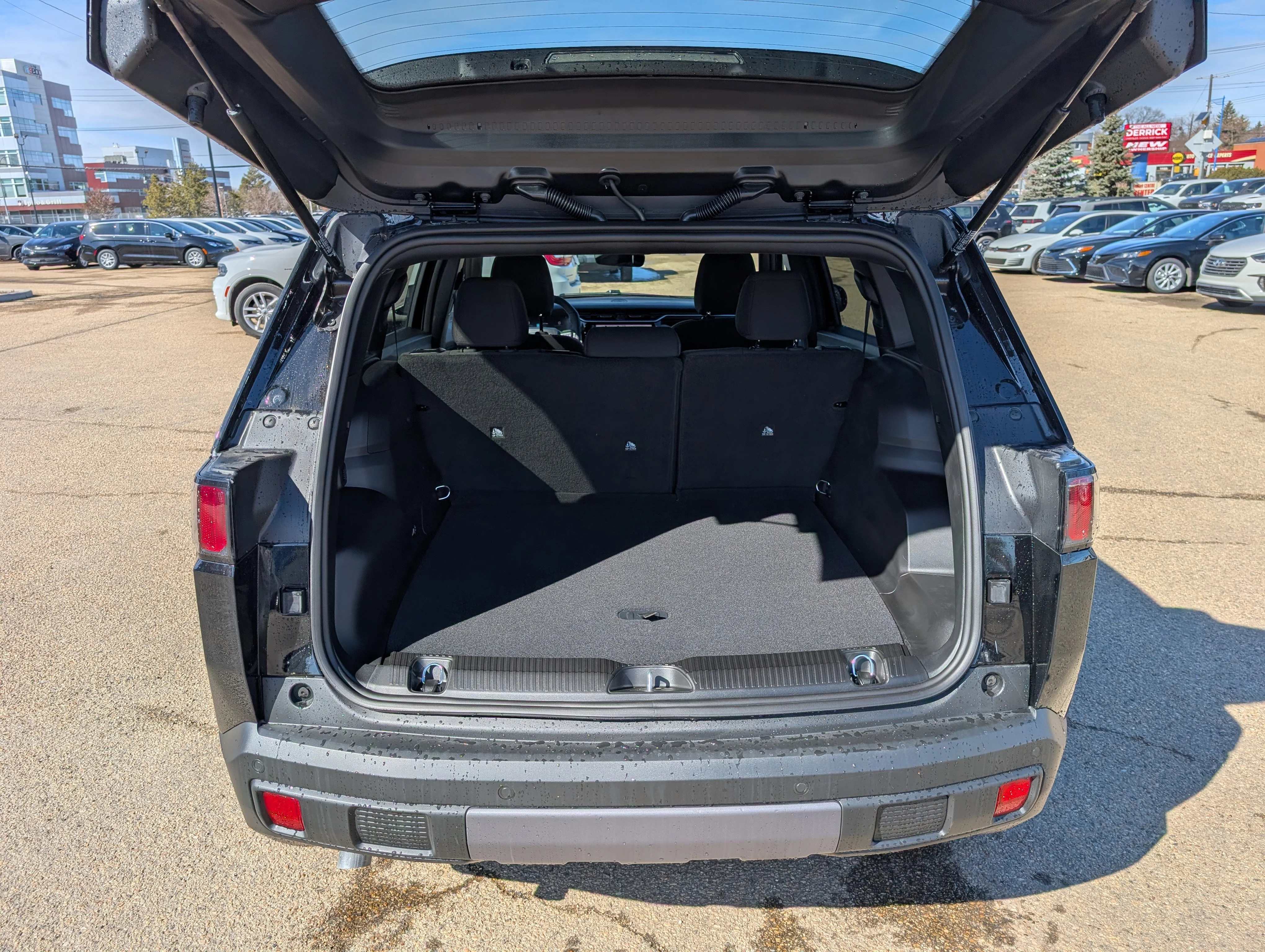 New 2026 Diamond Black Crystal Pearl Jeep Laredo image 6