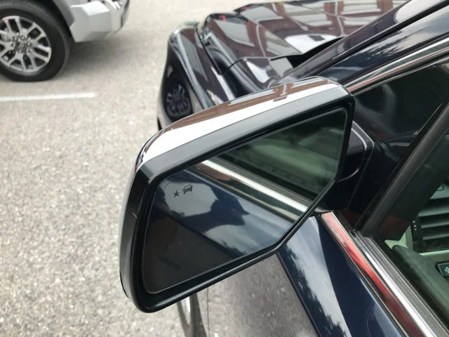 Used 2018 Dark Sapphire Blue Metallic GMC Denali image 10