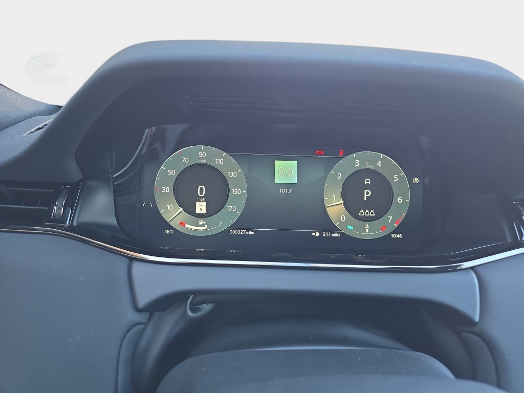 New 2026 Arroios Grey Land Rover S image 14
