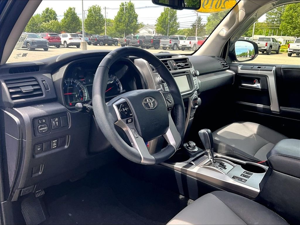 Used 2019 Blue Toyota SR5 Premium image 8