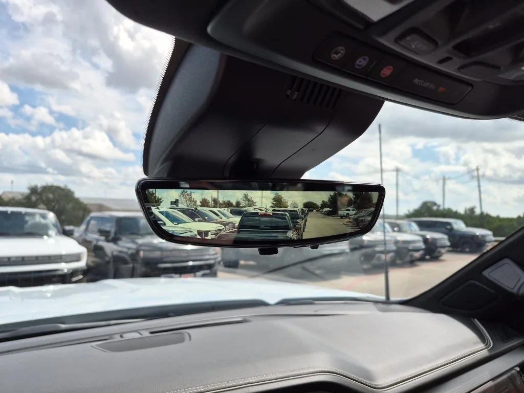 New 2026 Glacier White Tricoat GMC Denali Ultimate image 25