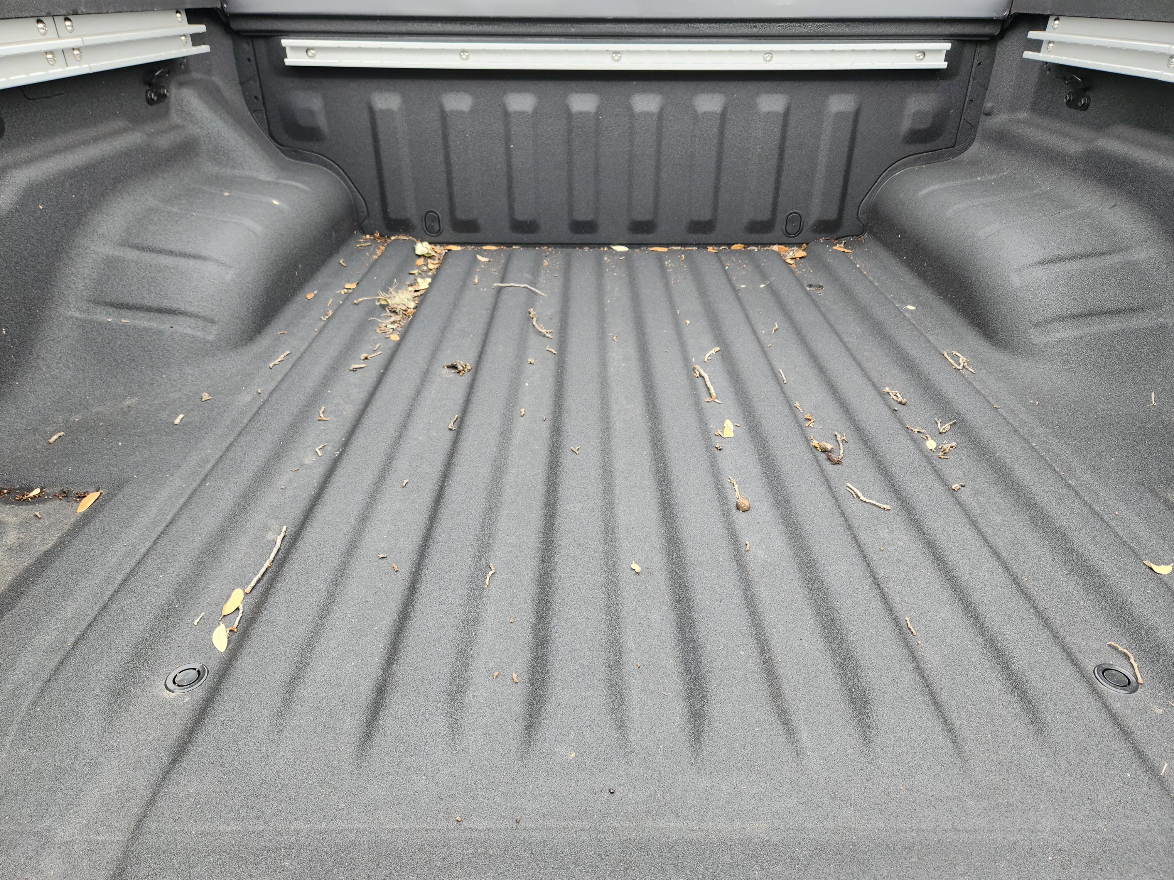 New 2026 Gun Metallic Nissan Crew Cab SV image 31