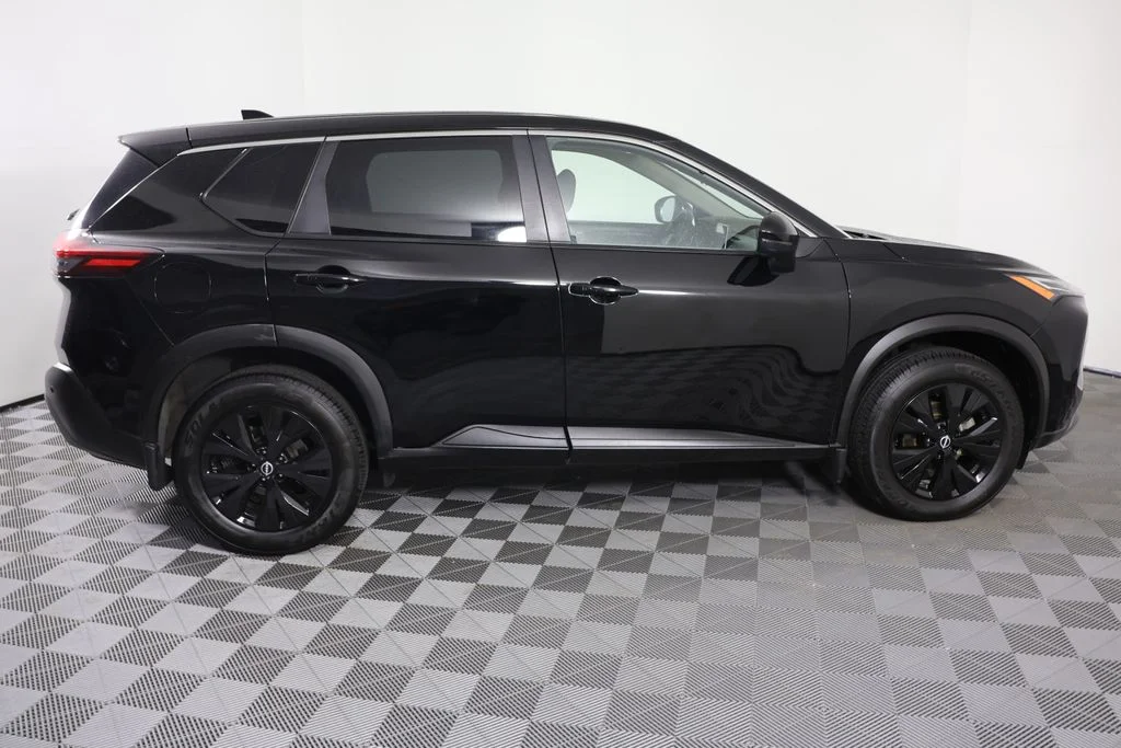 Used 2023 Black Nissan SV image 8