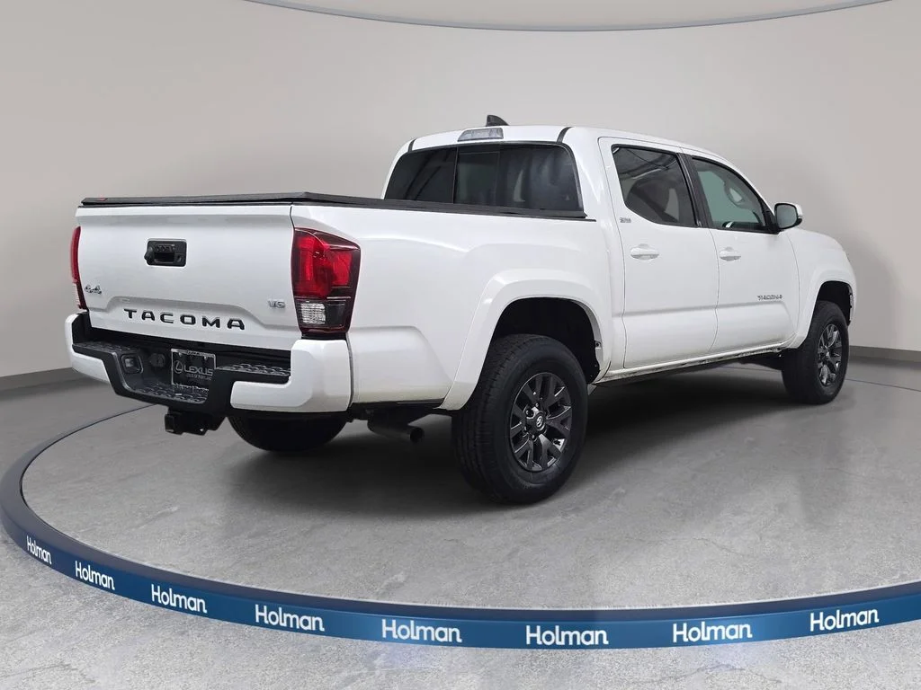 Used 2023 White Toyota SR5 image 6