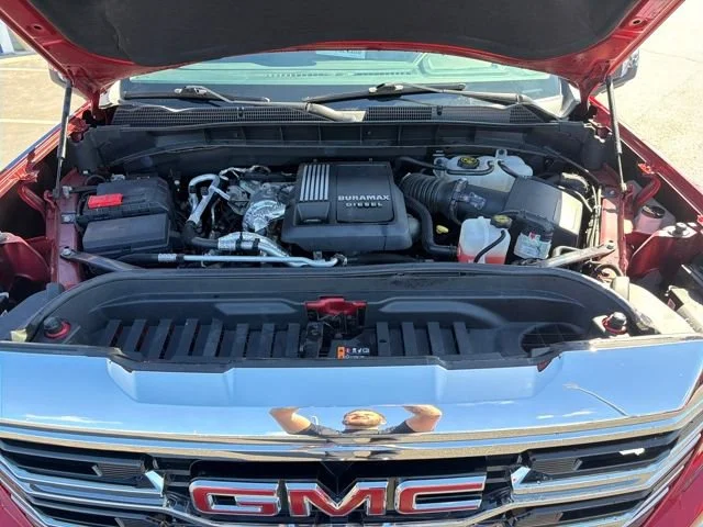 Used 2022 Cayenne Red Tintcoat GMC SLT image 11