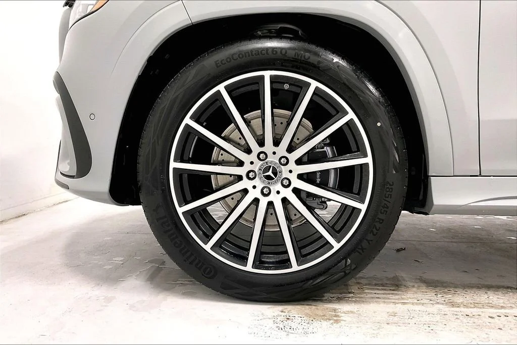 New 2026 MANUFAKTUR Alpine Grey Mercedes-Benz GLS 450 image 24