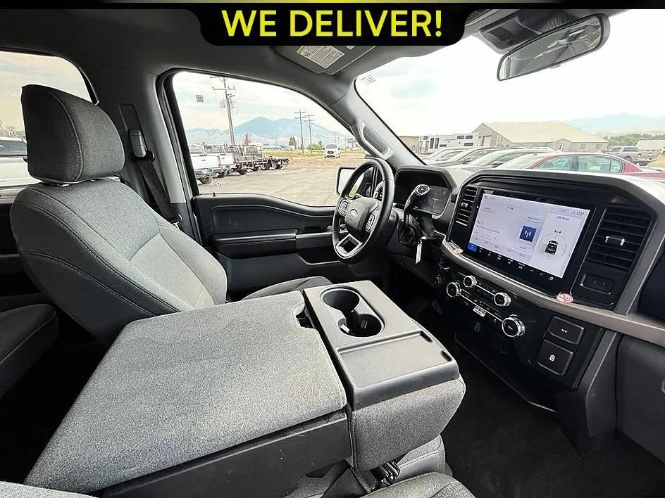Used 2025 Silver Ford XLT image 21