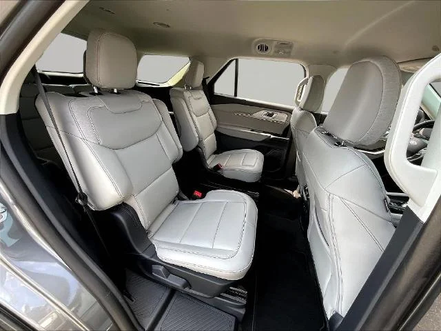 New 2026 Carbonized Gray Metallic Ford Active image 52