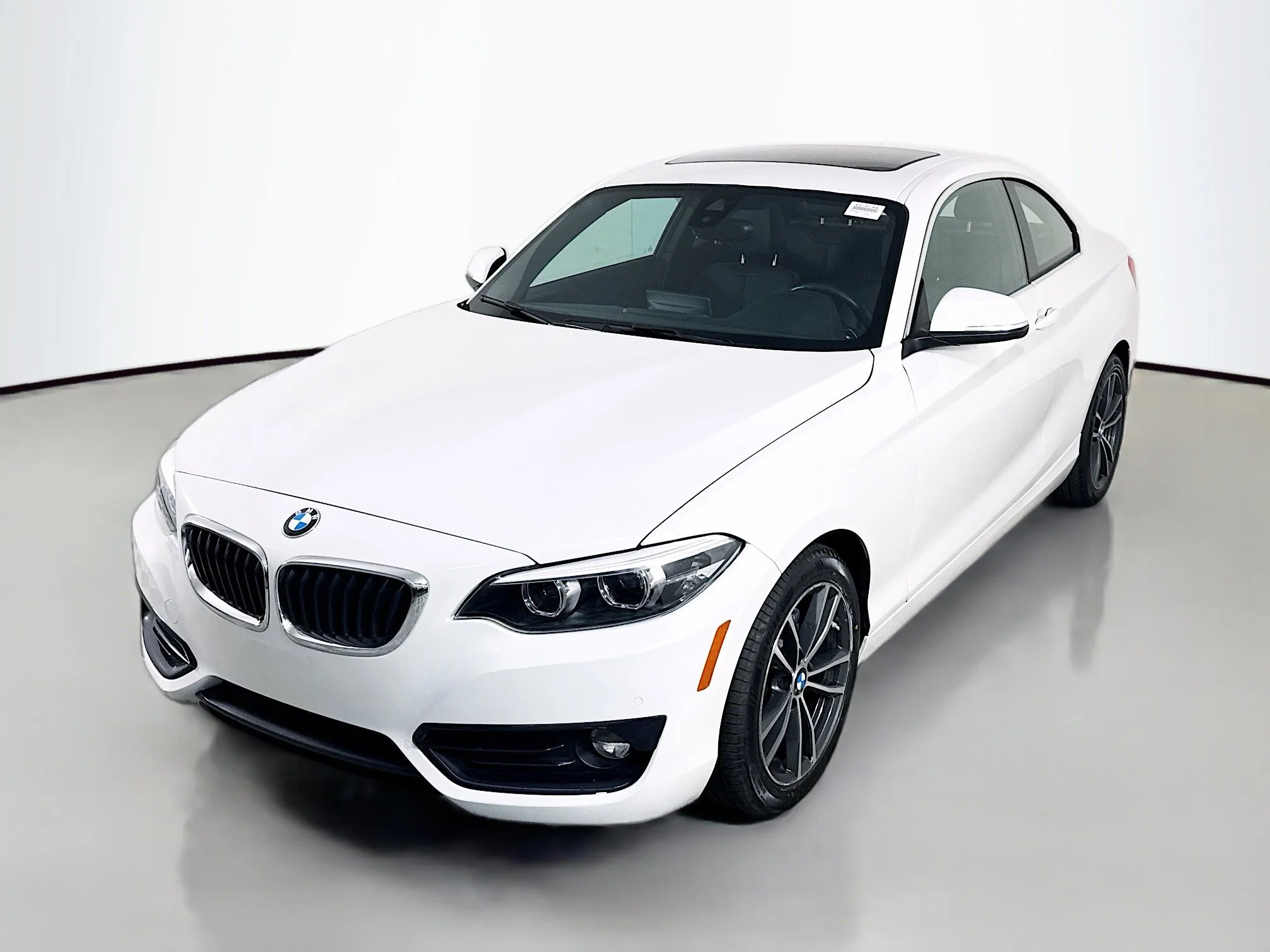 Used 2019 Alpine White BMW 230i image 3