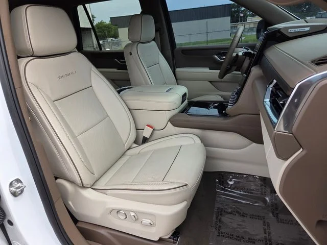 Used 2025 White GMC Denali image 16