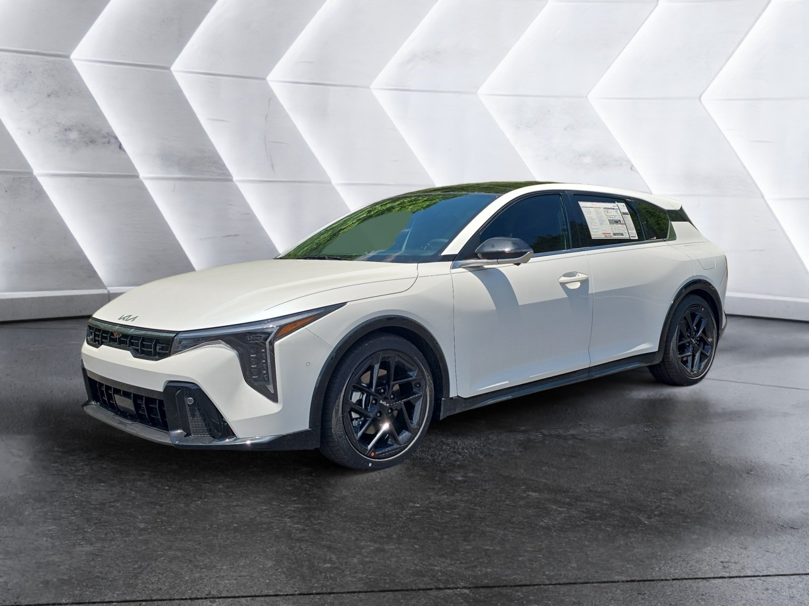 2026 Kia K4 GT-Line Turbo AT Hatchback's photo