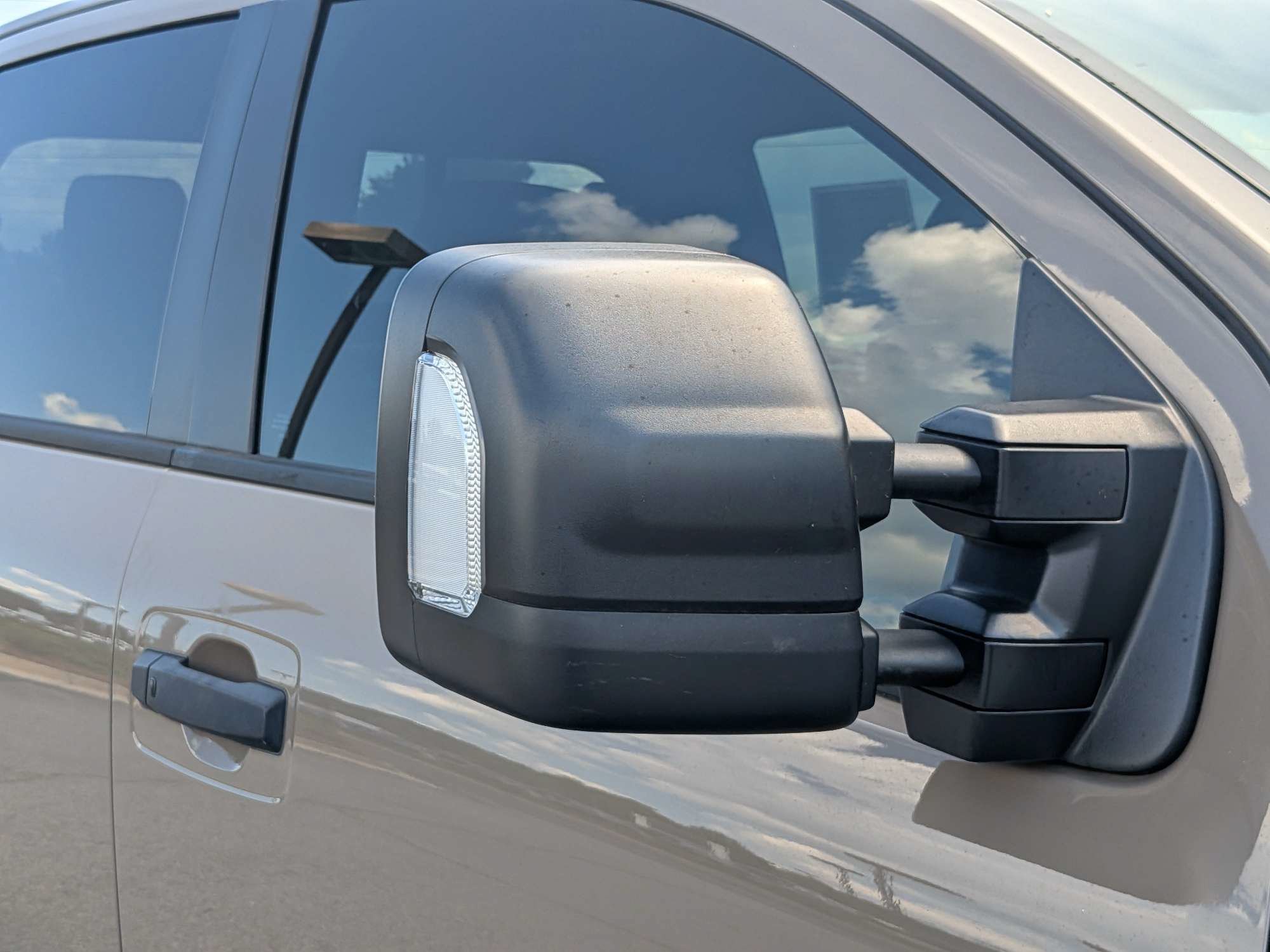 Used 2023  Nissan PRO-4X image 11