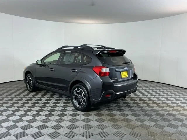 Used 2016 Gray Subaru 2.0i Limited image 7