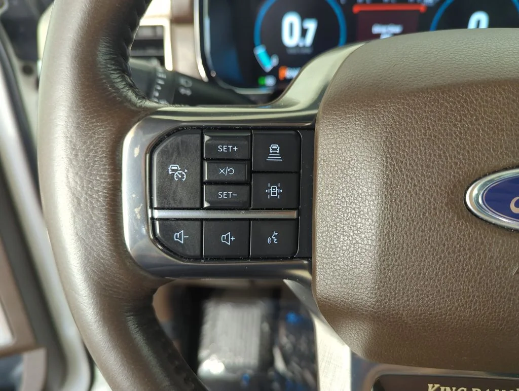 Used 2022 White Ford King Ranch image 21