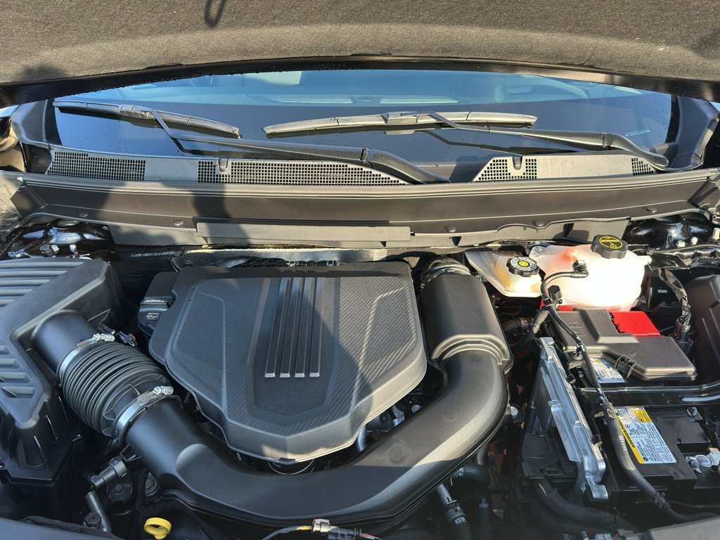 2027 Chevrolet Traverse LT - Photo 31