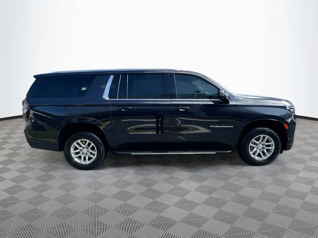 Used 2023 Gray Chevrolet LT image 5